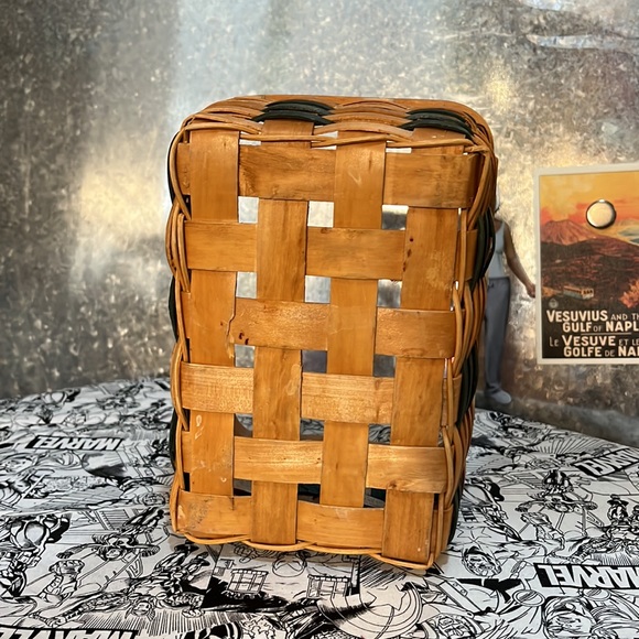 Wooden basket - Picture 6 of 8